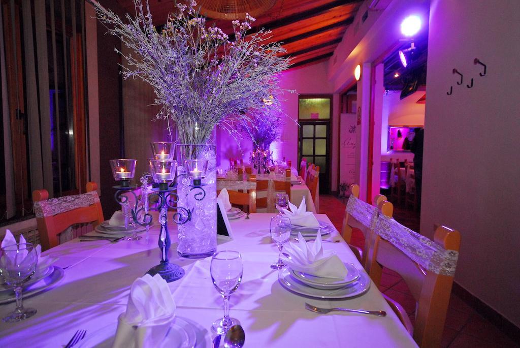 Restaurant Rooms Pino Szluin Kültér fotó