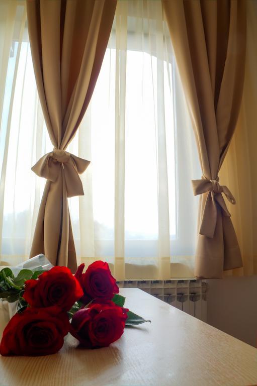 Restaurant Rooms Pino Szluin Szoba fotó